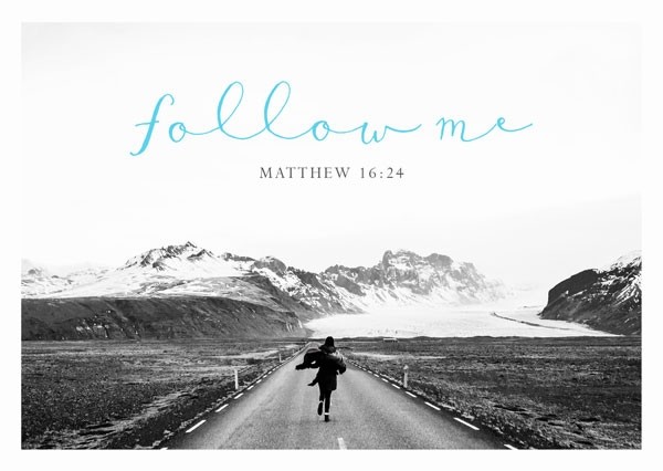 15-8009 Postkarte "Black & White - Follow me"