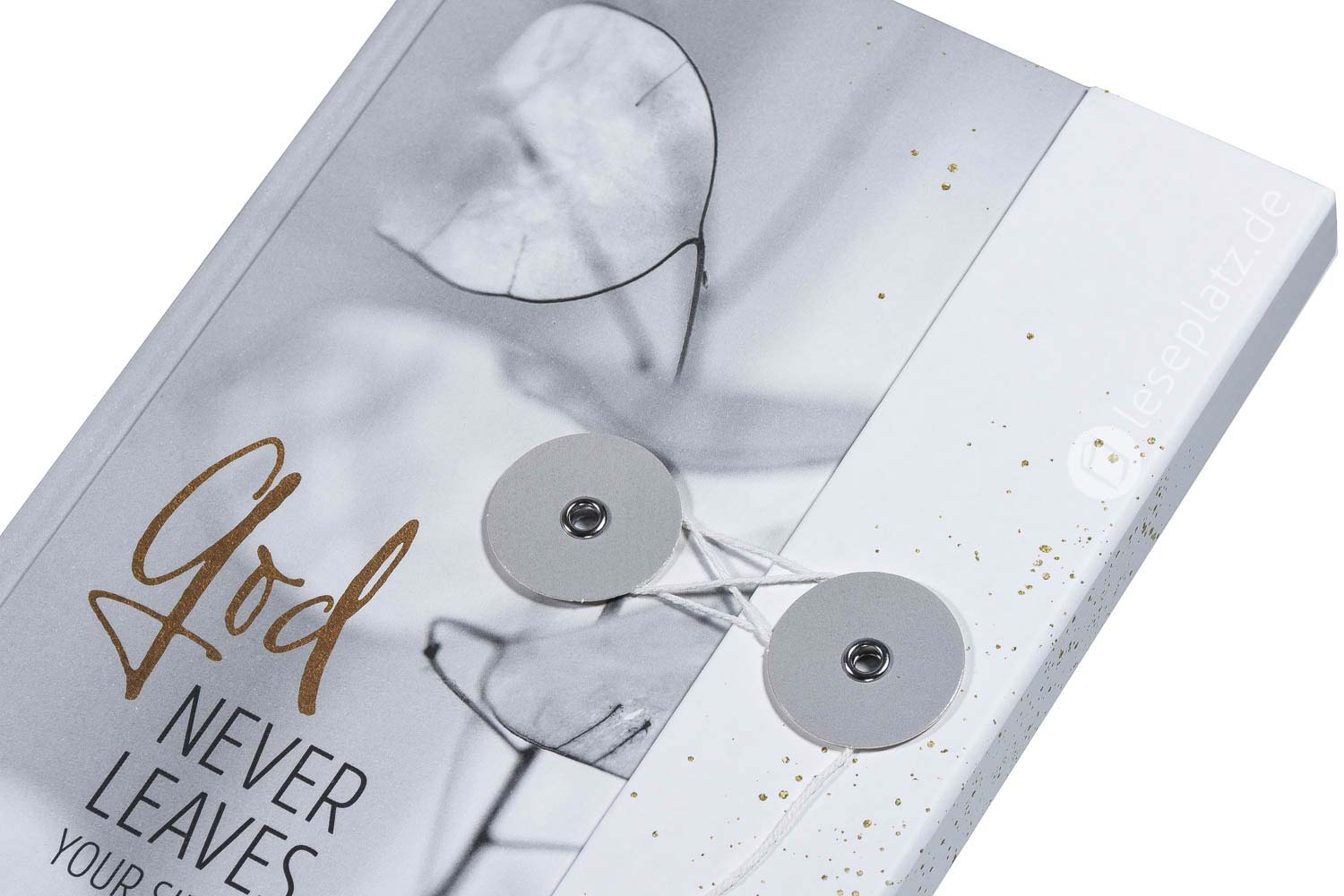 Notizbuch mit Knopf "God never leaves your side" Notizbuch mit Knopf "God never leaves your side"